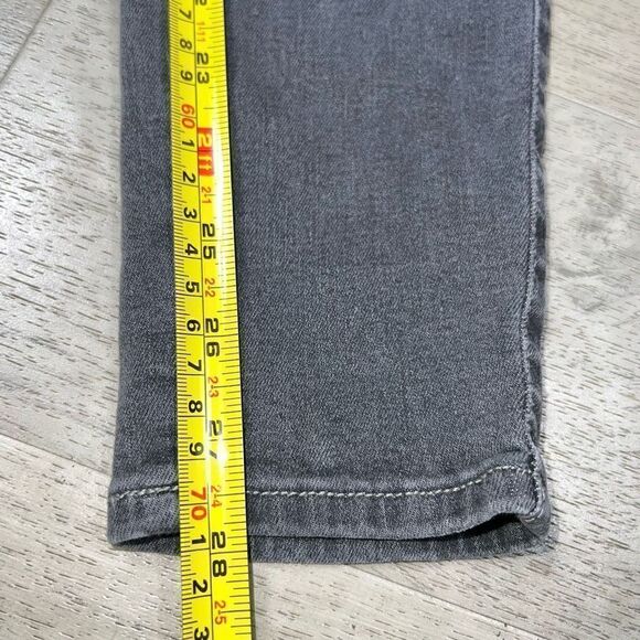 Lucky Brand Charlie Legging Jean in Gray, Intentional Fading, Women’s 2 - Picture 3 of 10